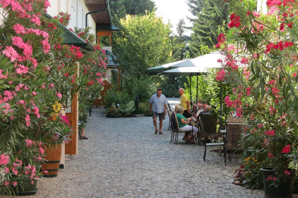 Gartenpension Fischl Mörbisch am See Exterior foto